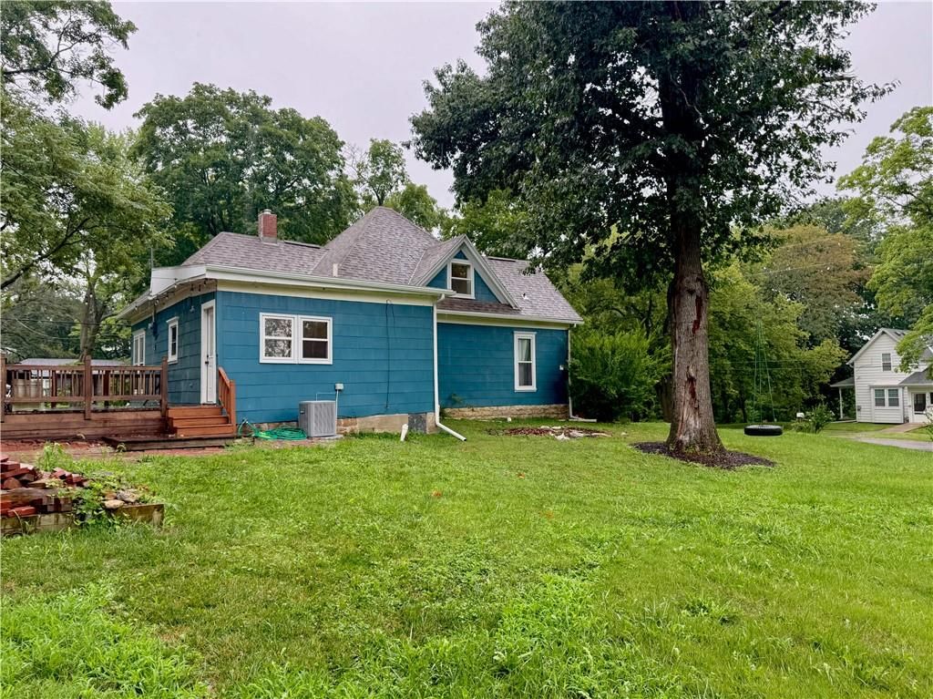 Photo 16 of 17 - 918 Elm Street