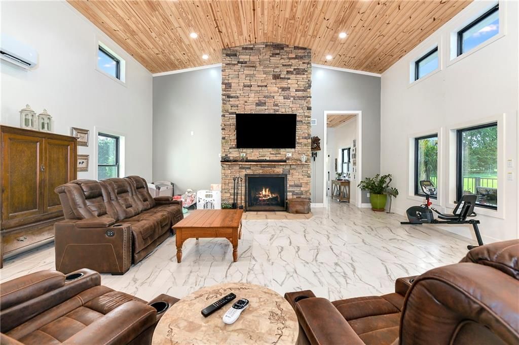 1661 NW 650 Road — photo 9