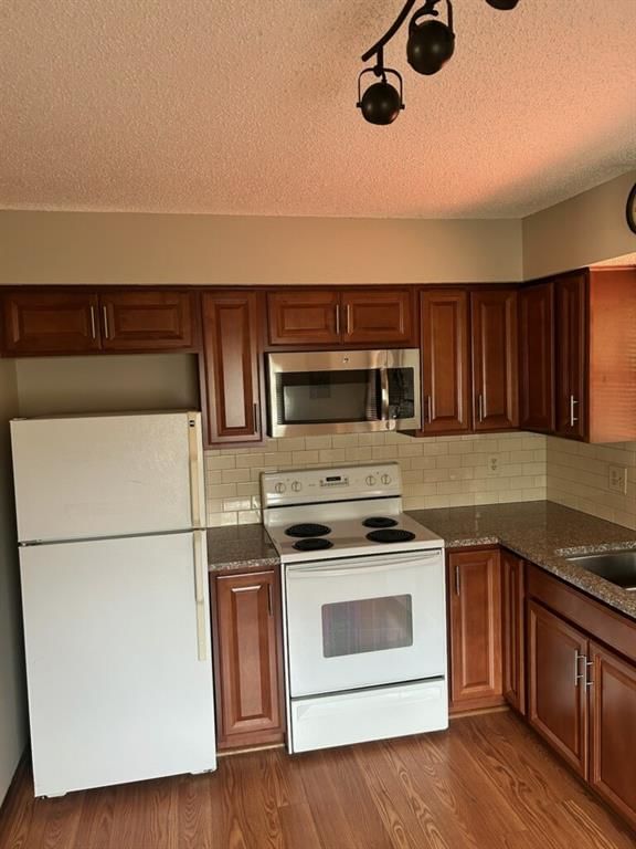 13304 W 89TH Terrace — photo 10
