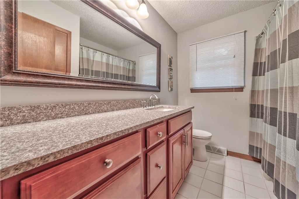 13304 W 89TH Terrace — photo 11