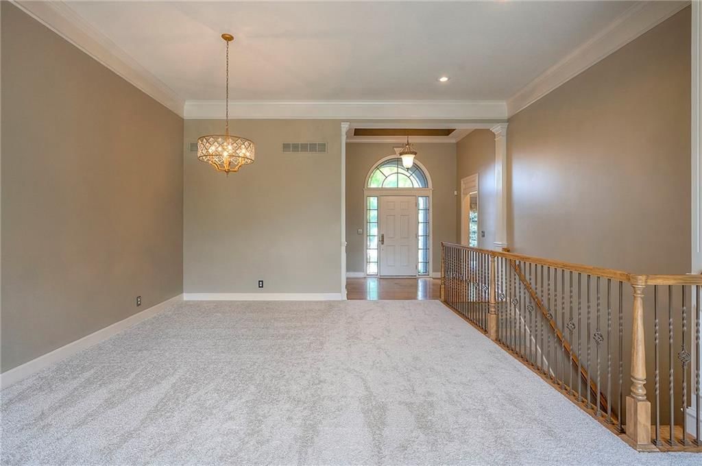 Photo 7 of 26 - 19402 W 98th Terrace