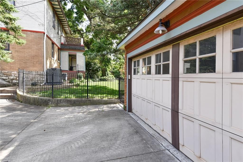 Photo 5 of 87 - 3674 Belleview Avenue