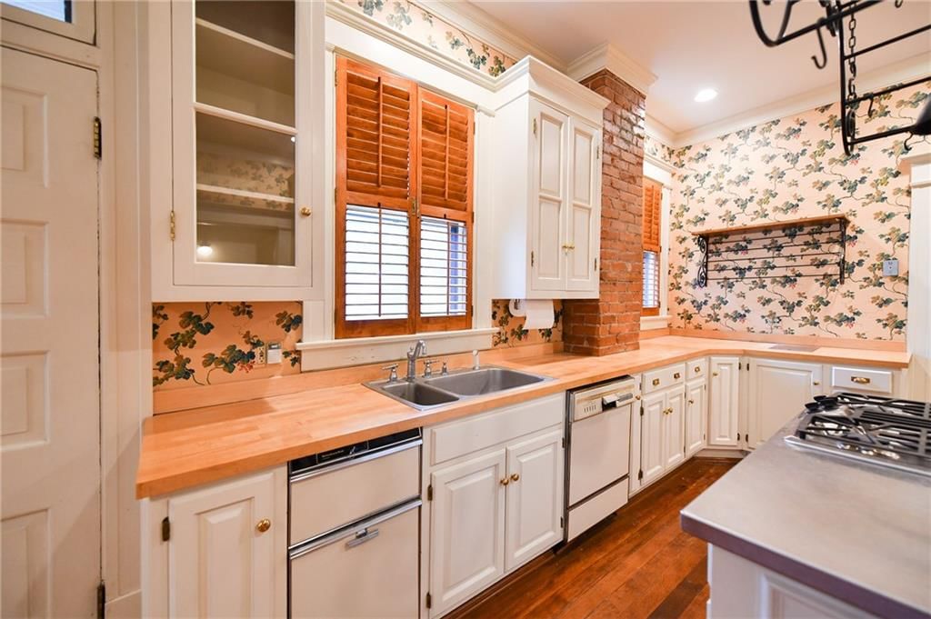 Photo 36 of 87 - 3674 Belleview Avenue