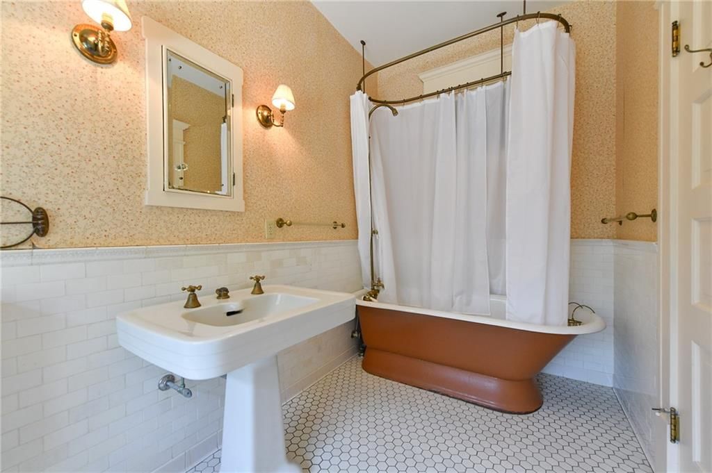 Photo 64 of 87 - 3674 Belleview Avenue