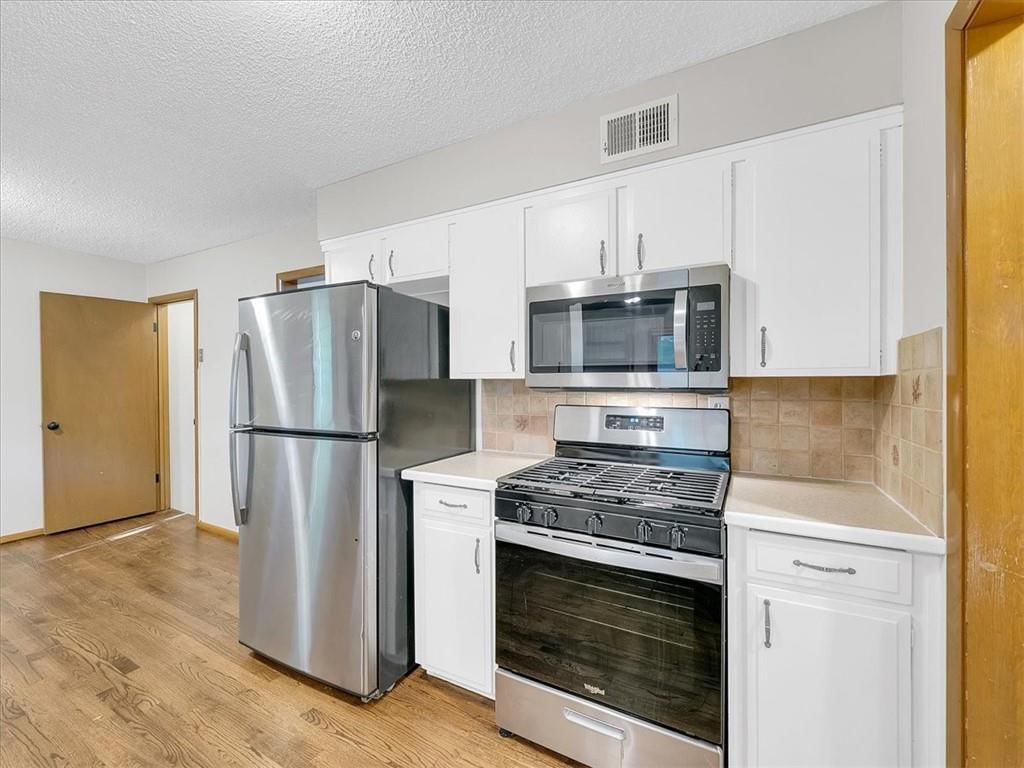8012 NW Cadwallader Road — photo 9