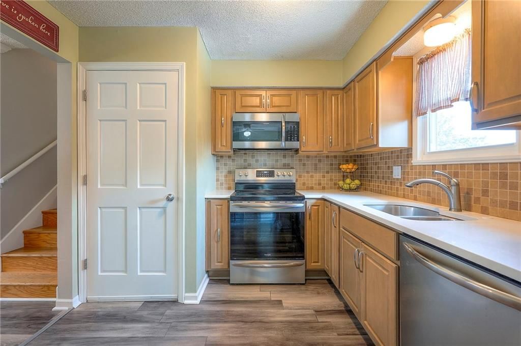 Photo 7 of 21 - 21755 W 179th Street