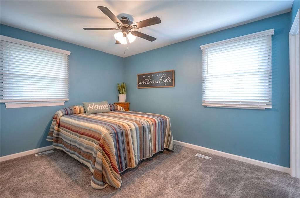Photo 11 of 21 - 21755 W 179th Street