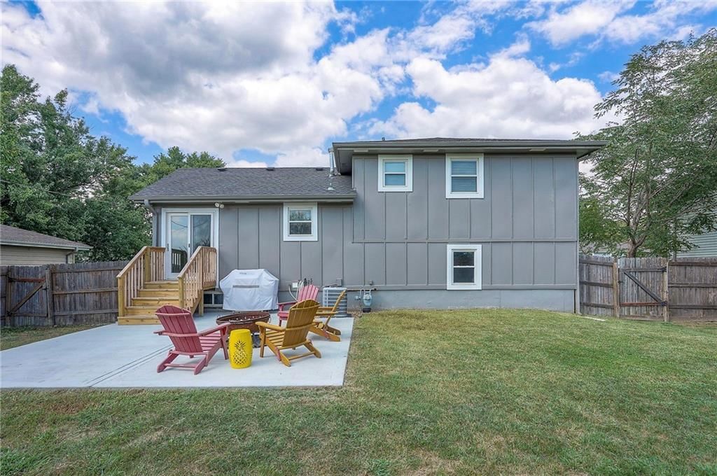 Photo 18 of 21 - 21755 W 179th Street
