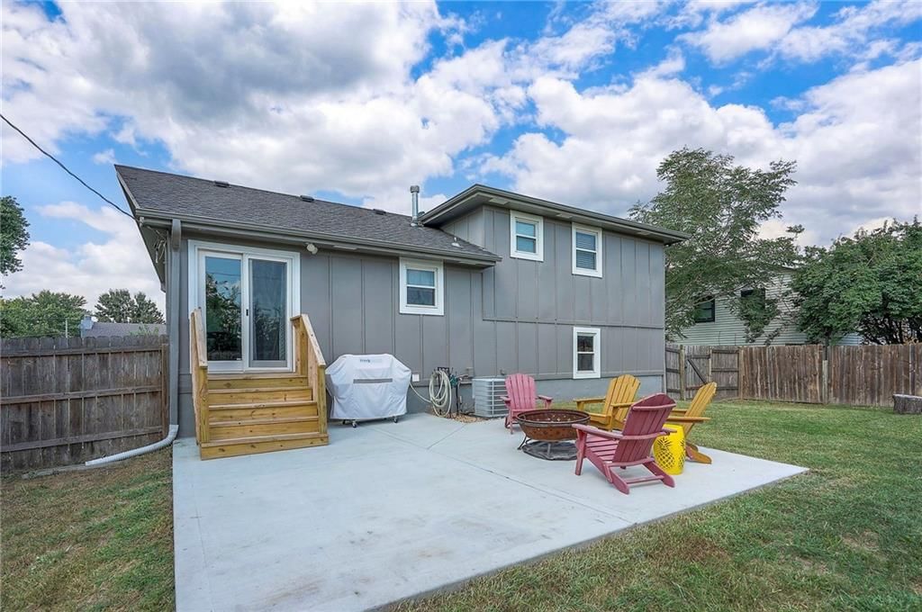 Photo 19 of 21 - 21755 W 179th Street
