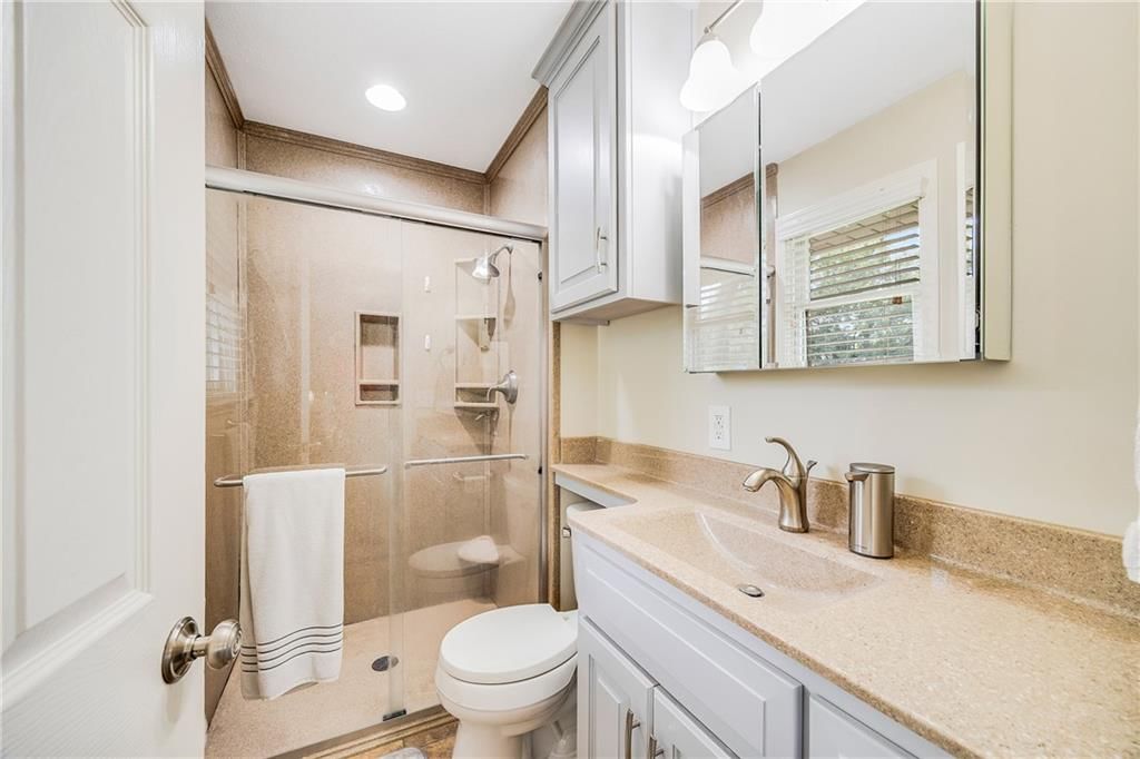 Photo 13 of 29 - 1213 NE 73rd Street