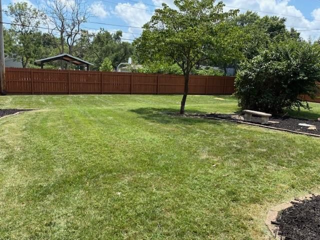 Photo 9 of 55 - 8105 W 91st Street