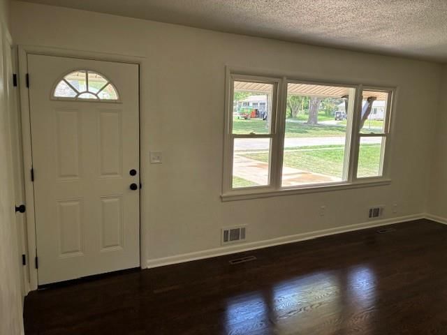 Photo 11 of 55 - 8105 W 91st Street