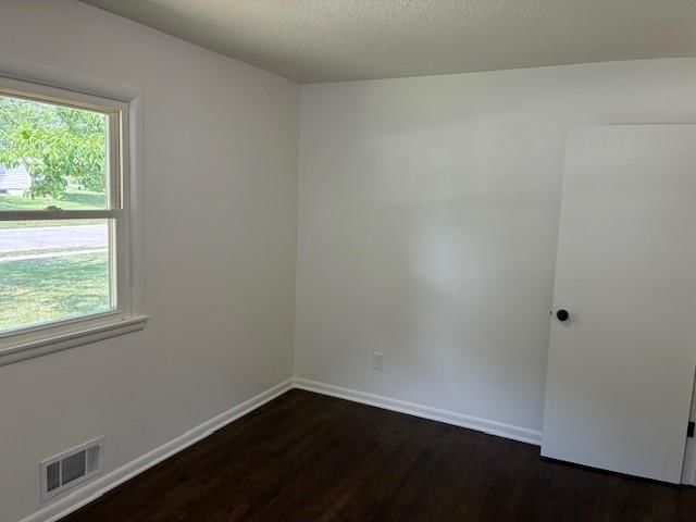 Photo 18 of 55 - 8105 W 91st Street