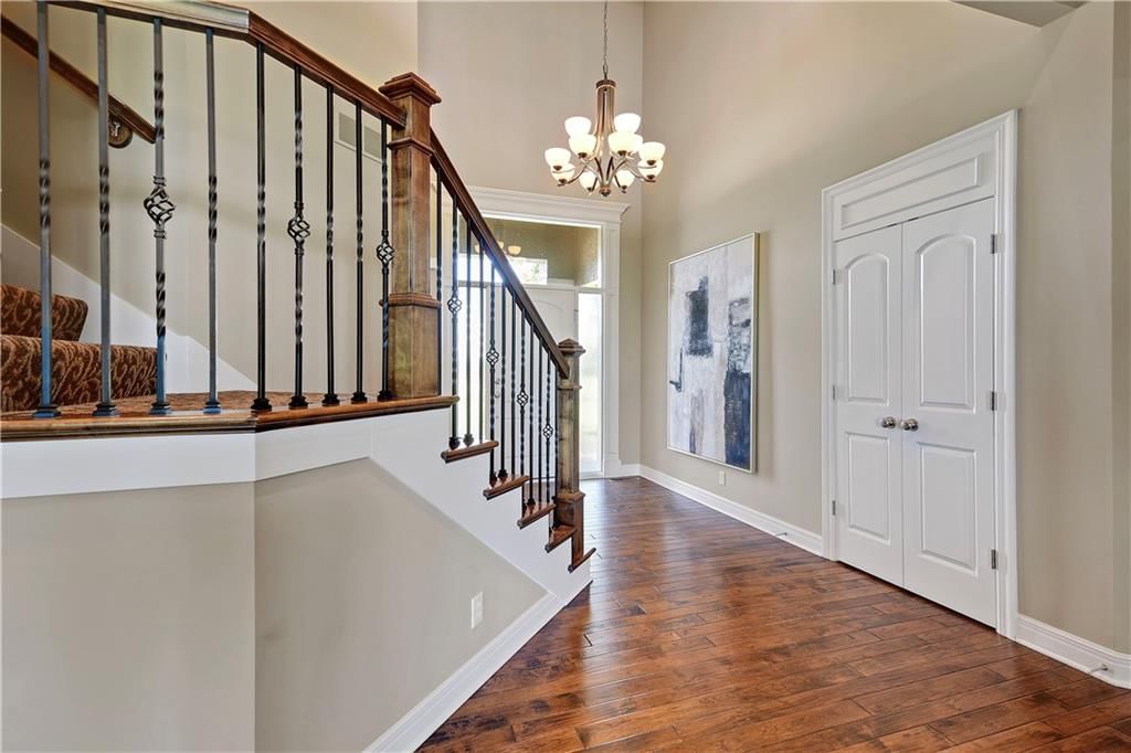 Photo 10 of 57 - 18670 W 248 Street