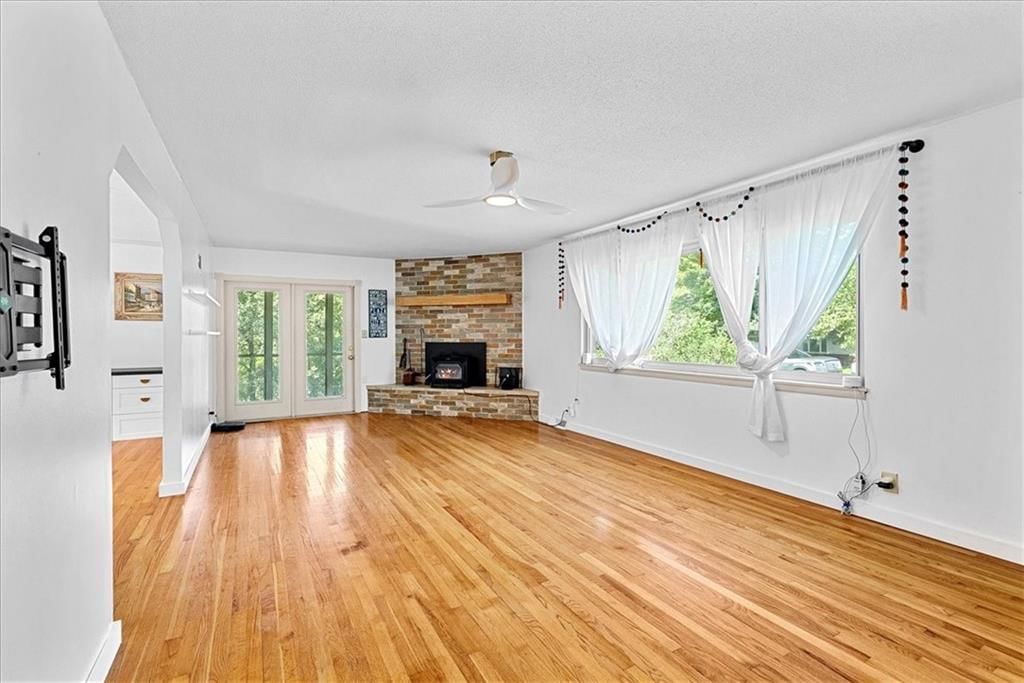 Photo 14 of 41 - 4030 N Monroe Avenue