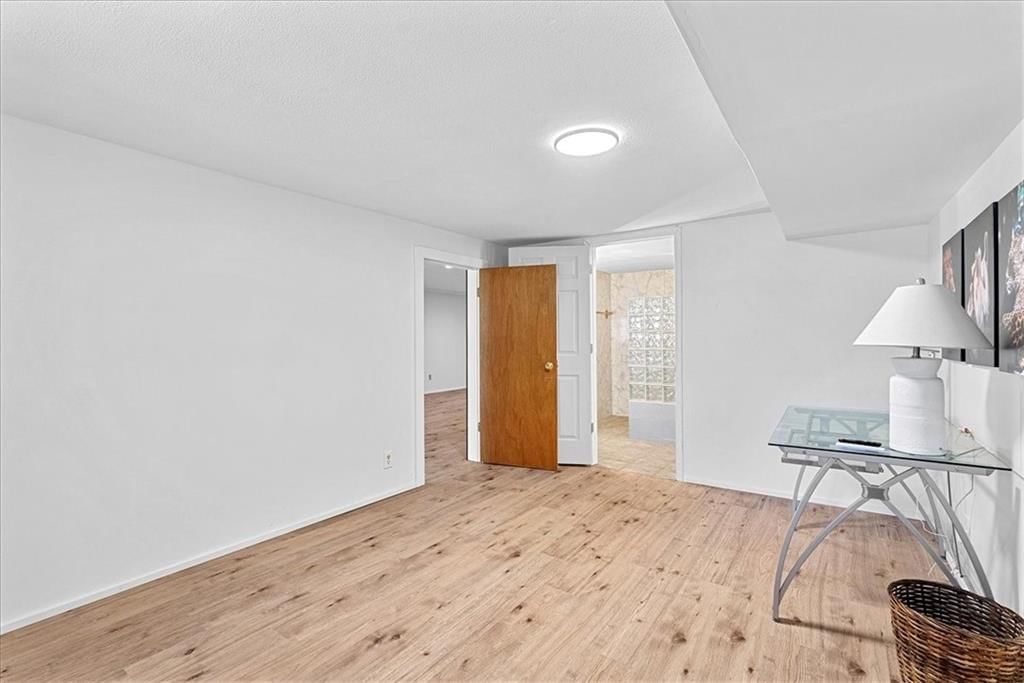 Photo 17 of 41 - 4030 N Monroe Avenue