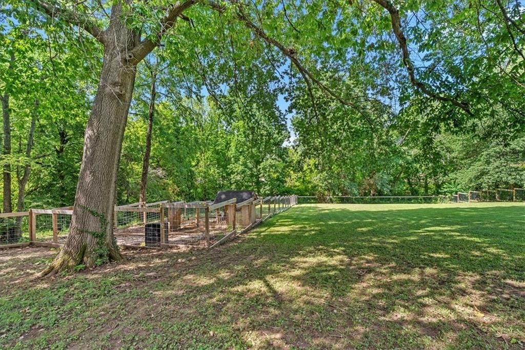 Photo 37 of 41 - 4030 N Monroe Avenue
