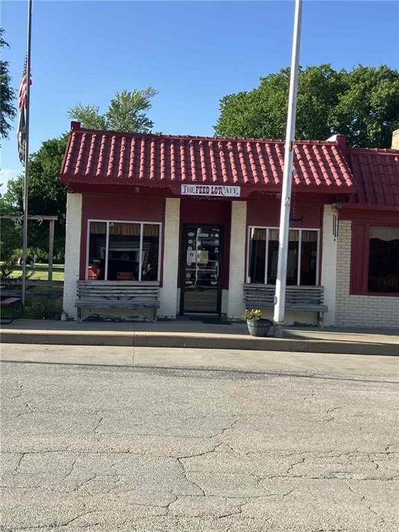 320 E Main Street, Blue Mound, KS