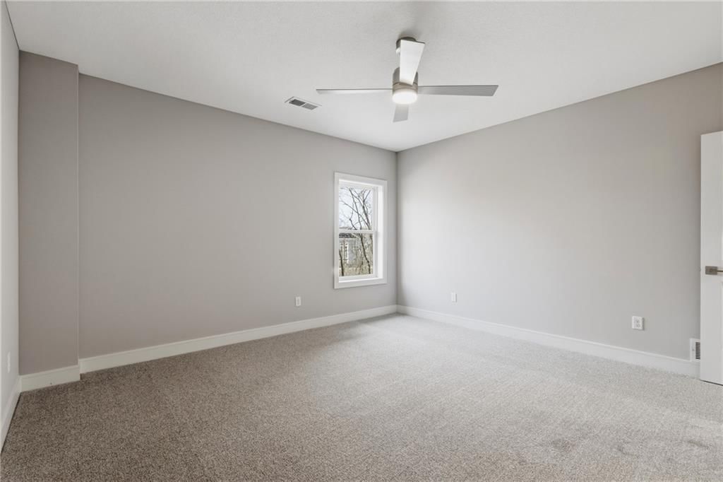 8841 N KENTUCKY Avenue — photo 27