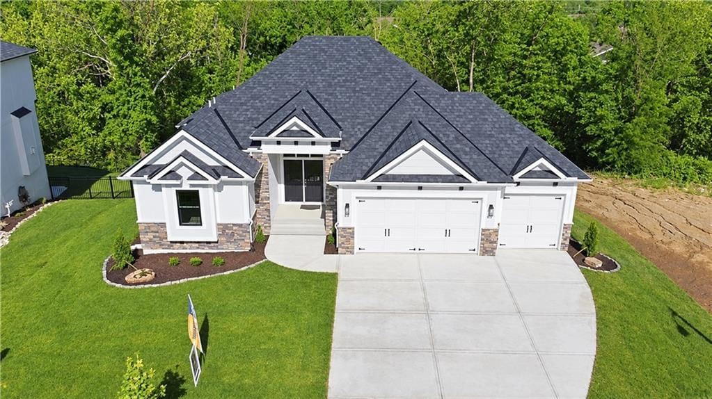 8841 N KENTUCKY Avenue, Kansas City, MO