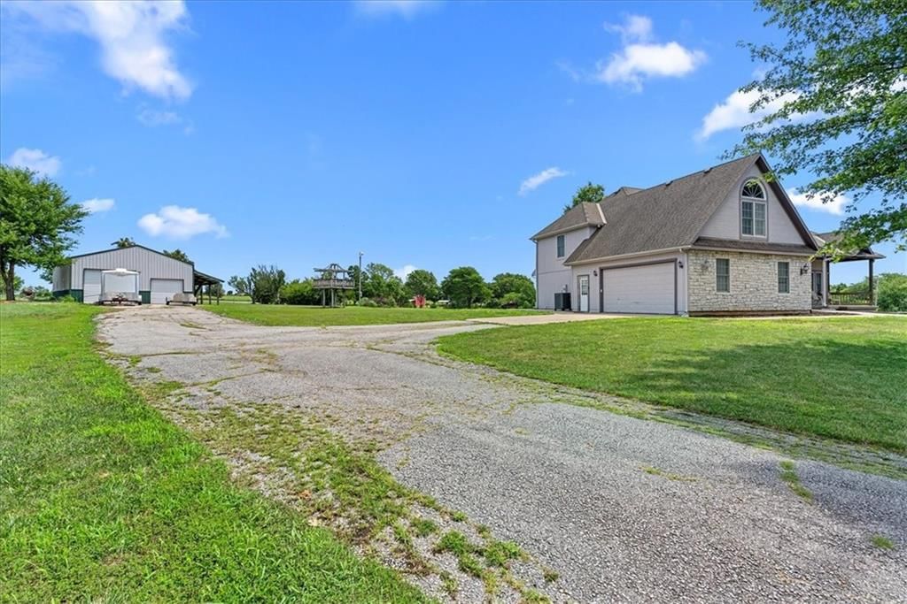 Photo 5 of 49 - 23303 S Hickory Court