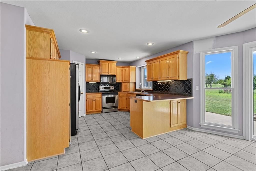 Photo 21 of 49 - 23303 S Hickory Court