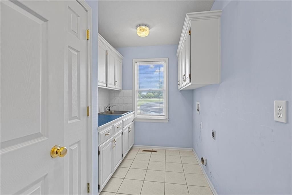 Photo 22 of 49 - 23303 S Hickory Court