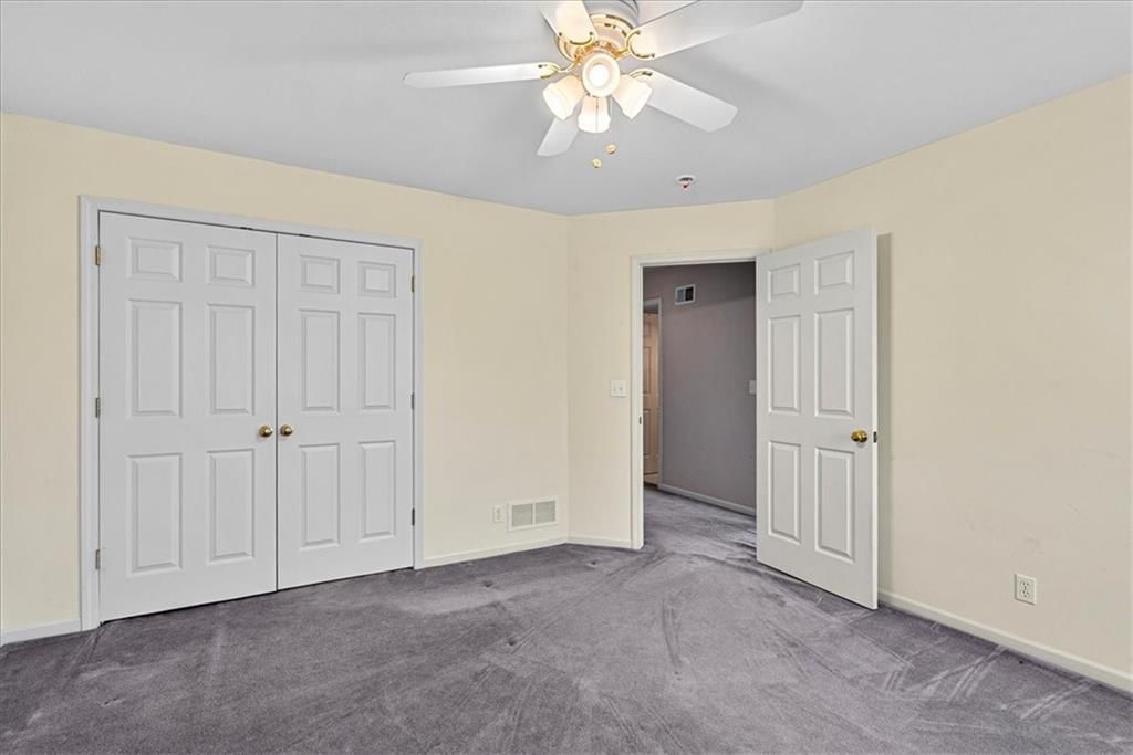 Photo 32 of 49 - 23303 S Hickory Court