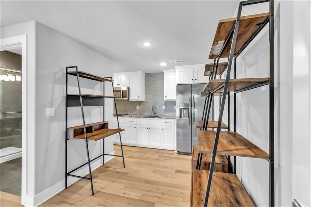 10237 N Bellefontaine Avenue — photo 37