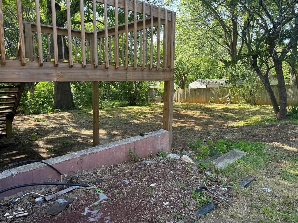 Photo 18 of 21 - 2600 NW Kingsridge Drive