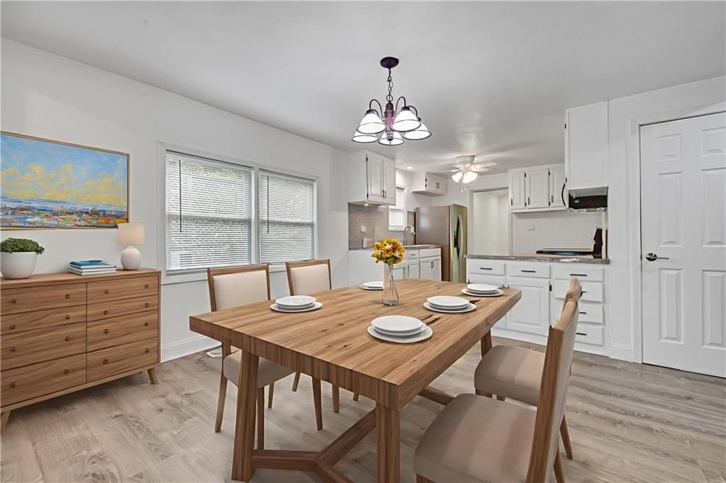 Photo 8 of 25 - 421 N 33rd Street