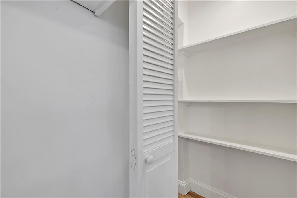 Photo 12 of 25 - 421 N 33rd Street