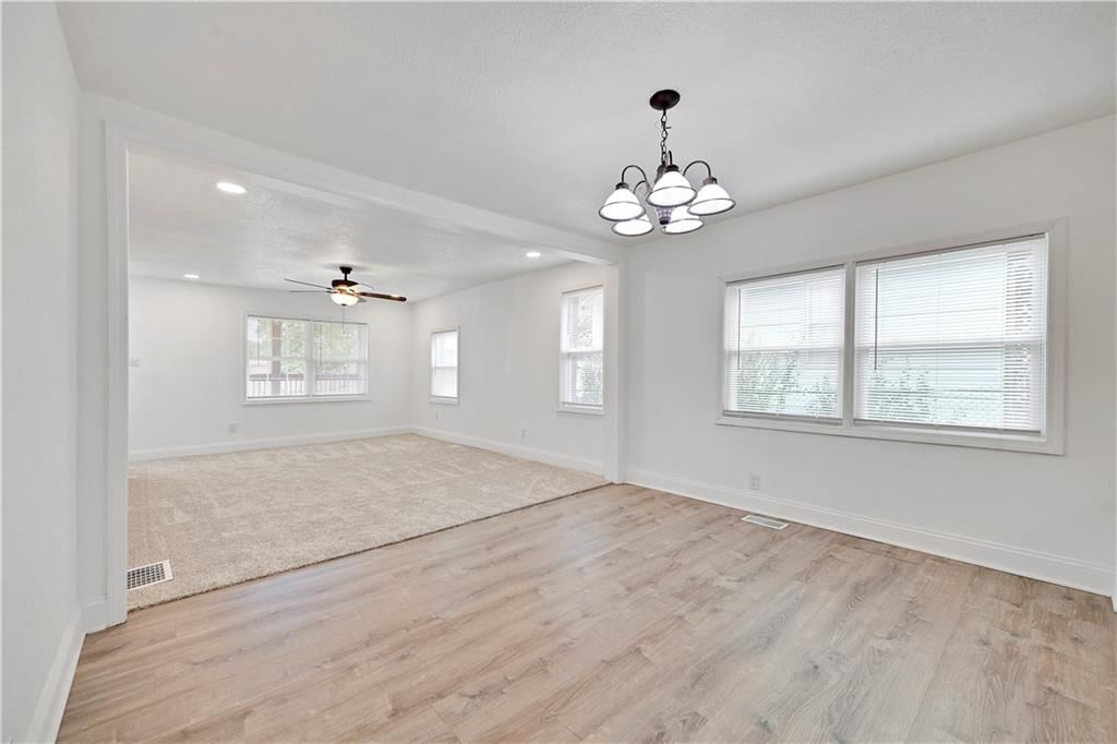Photo 13 of 25 - 421 N 33rd Street