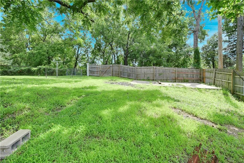 Photo 25 of 25 - 421 N 33rd Street