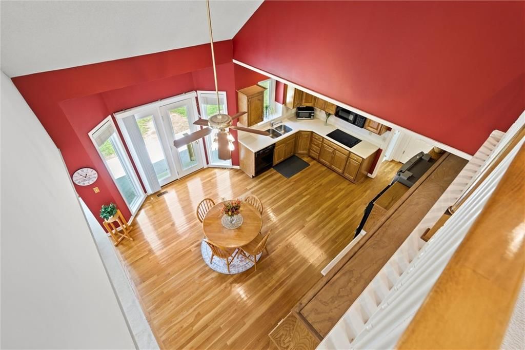 Photo 18 of 49 - 706 W 115th Street