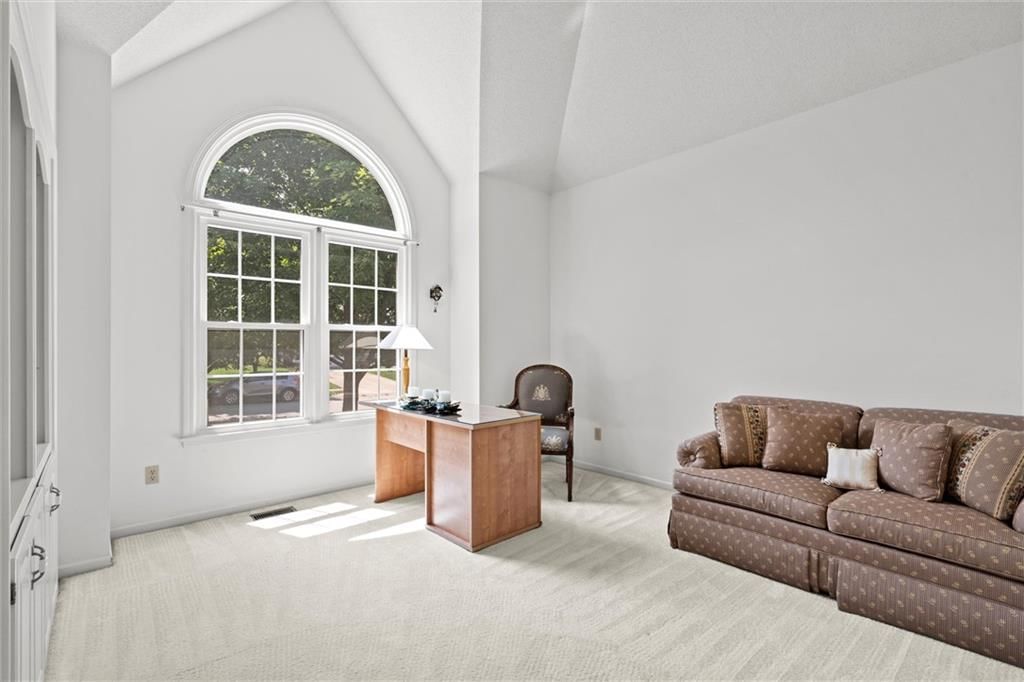 Photo 21 of 49 - 706 W 115th Street