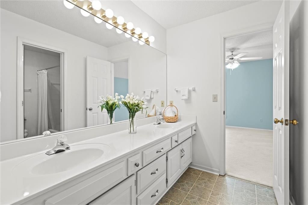 Photo 32 of 49 - 706 W 115th Street