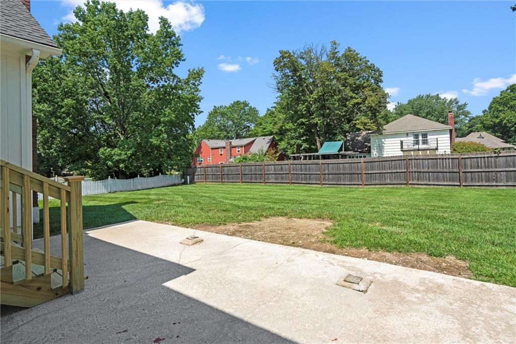 Photo 38 of 49 - 706 W 115th Street