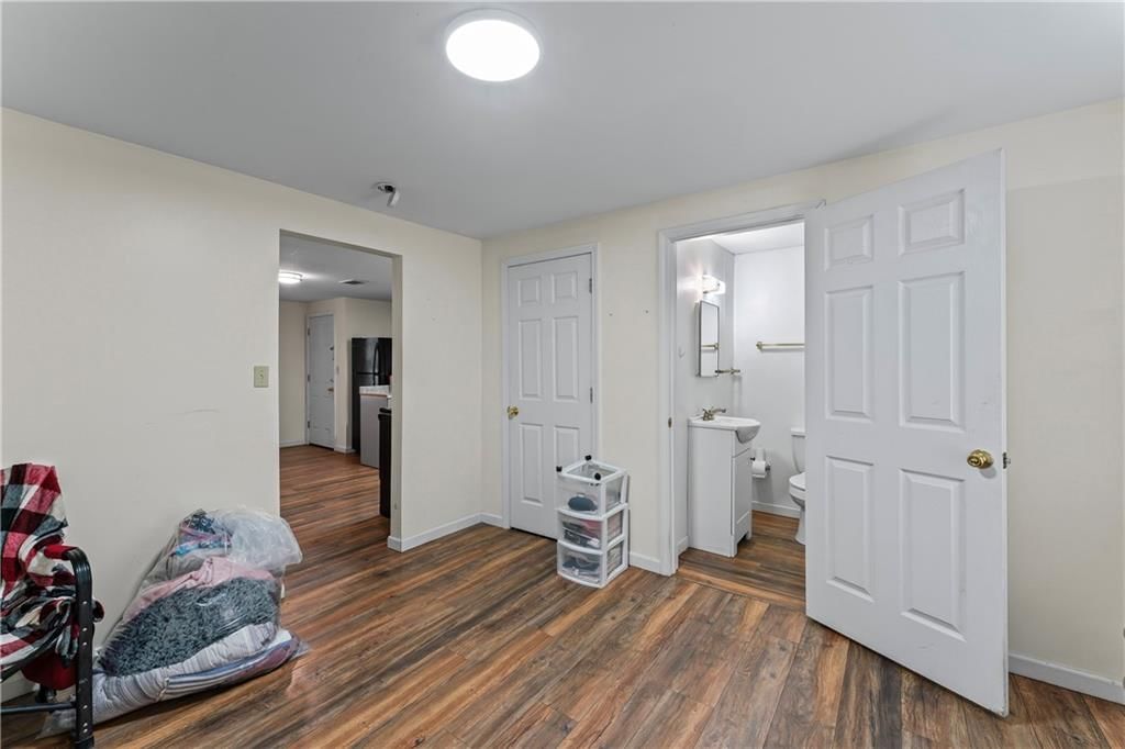 701 A, B, C Broad Street — photo 17