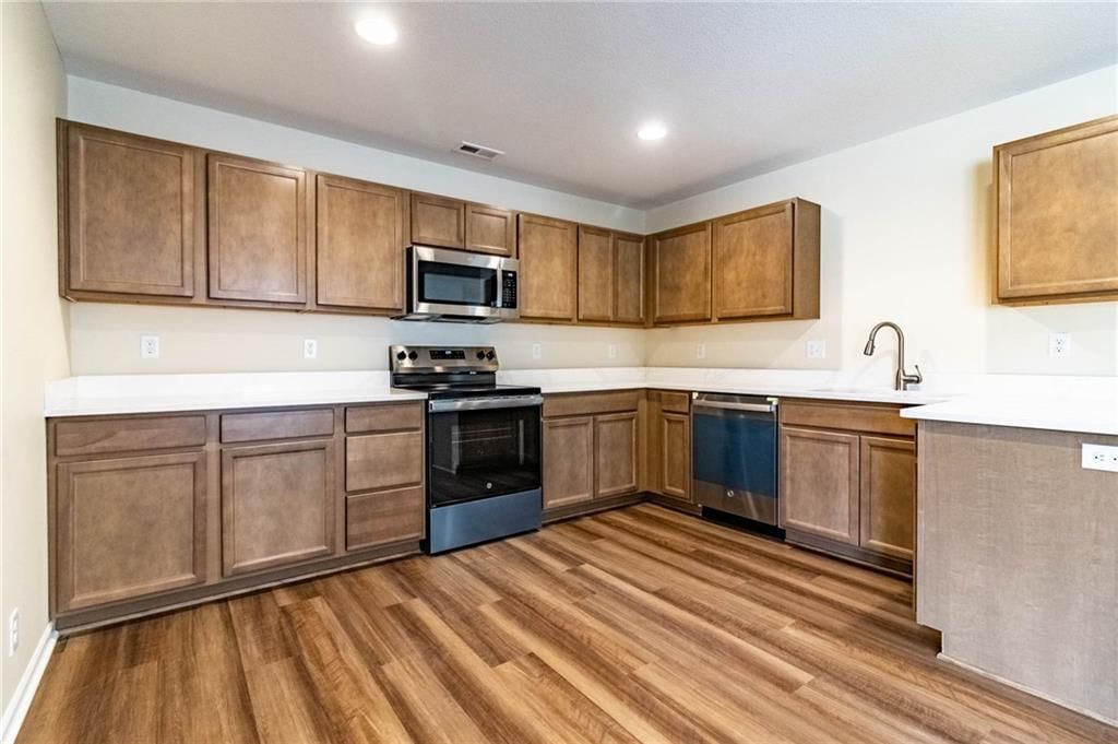 1509 Coventry Court — photo 17