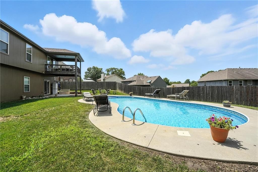 8624 NW Utica Avenue — photo 39