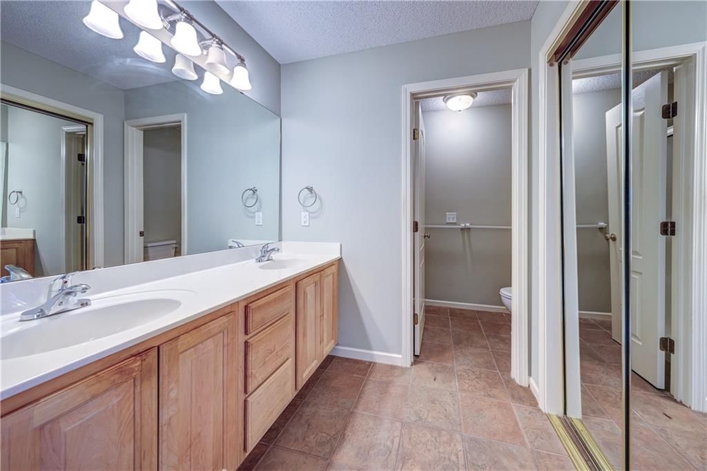 15920/15922 W 91st Terrace — photo 25