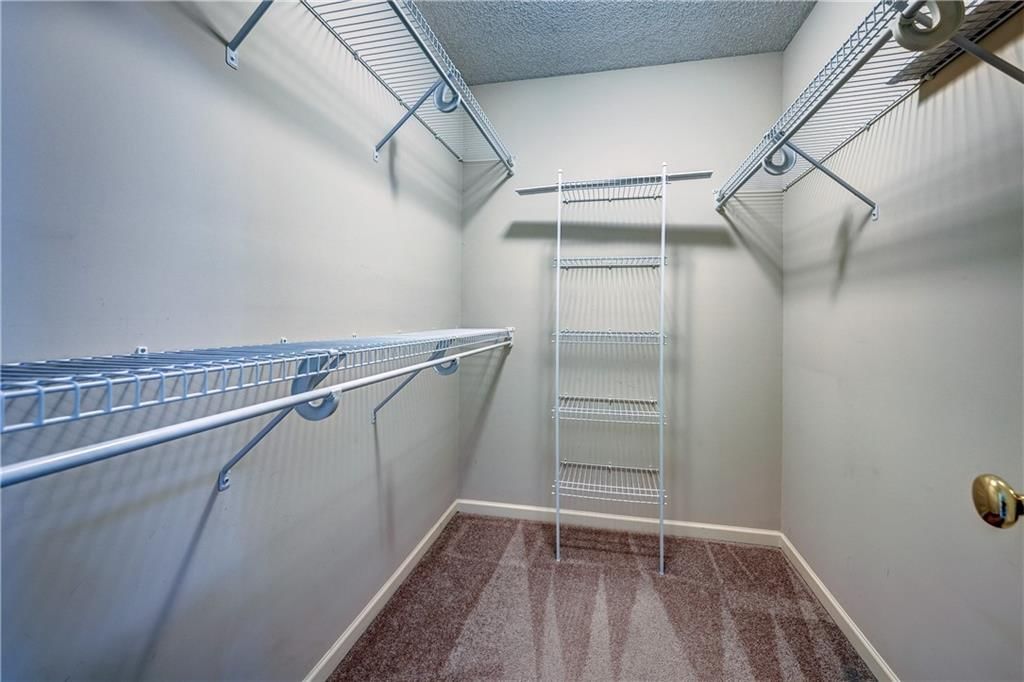 15920/15922 W 91st Terrace — photo 37