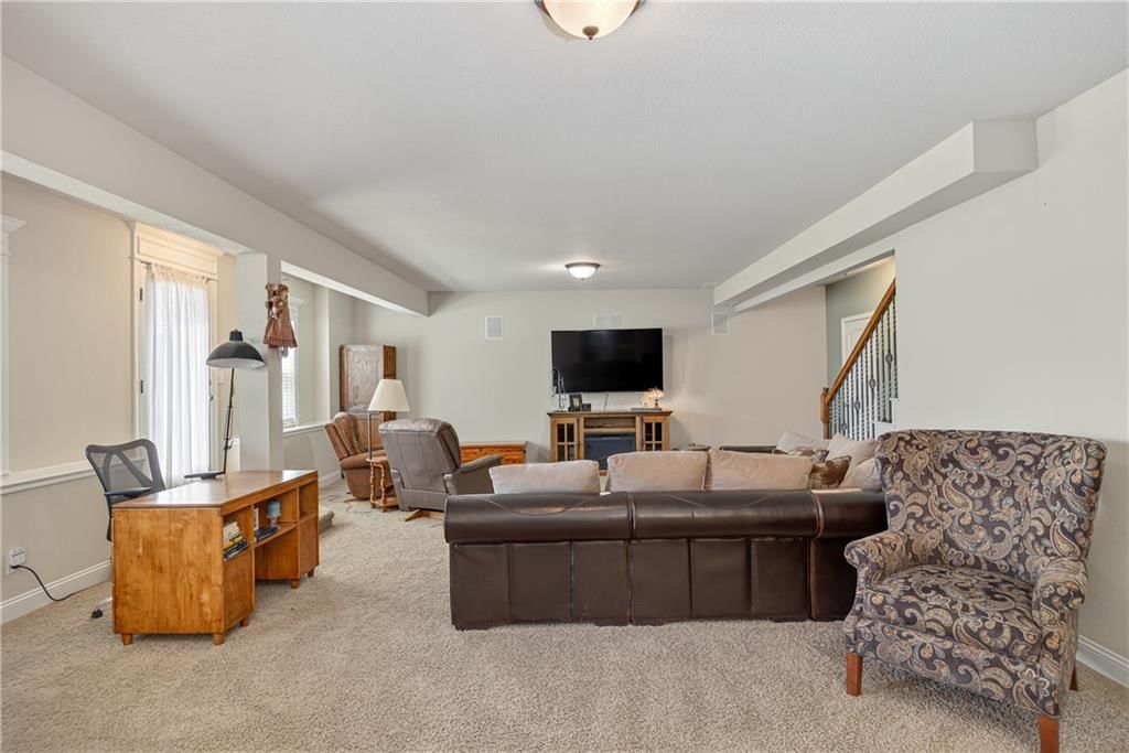 Photo 28 of 40 - 4506 Hallbrook Drive