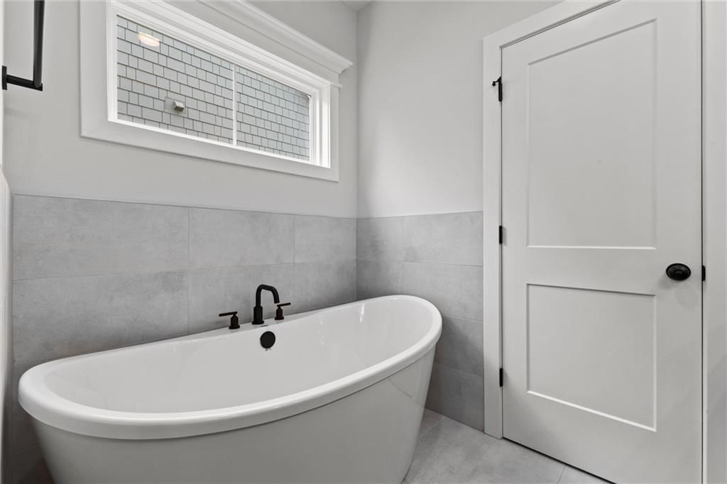 1025 SW Armie Street — photo 25