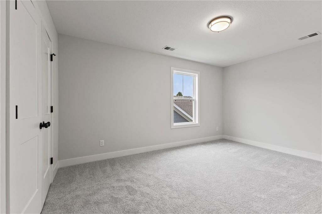 1025 SW Armie Street — photo 28