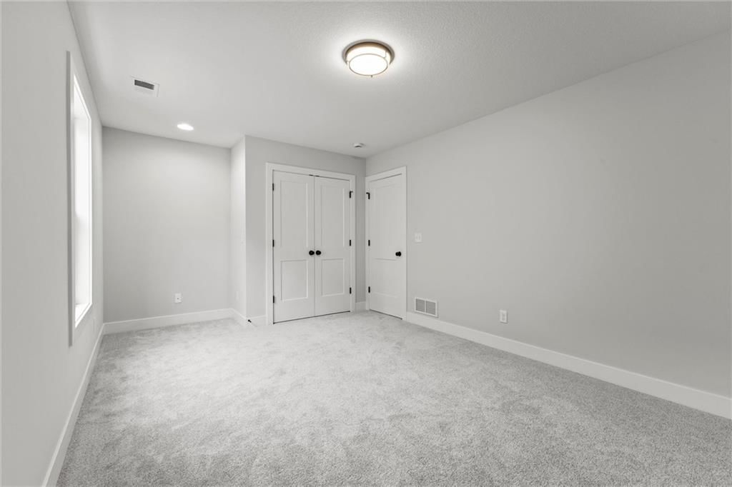 1025 SW Armie Street — photo 31
