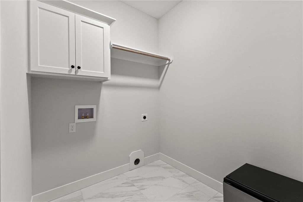 1025 SW Armie Street — photo 32