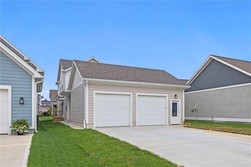 1025 SW Armie Street — photo 34