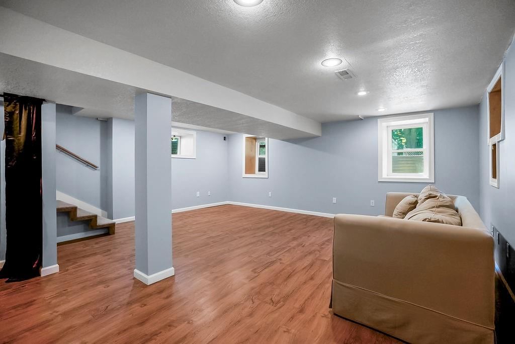 12809 Prospect Avenue — photo 28